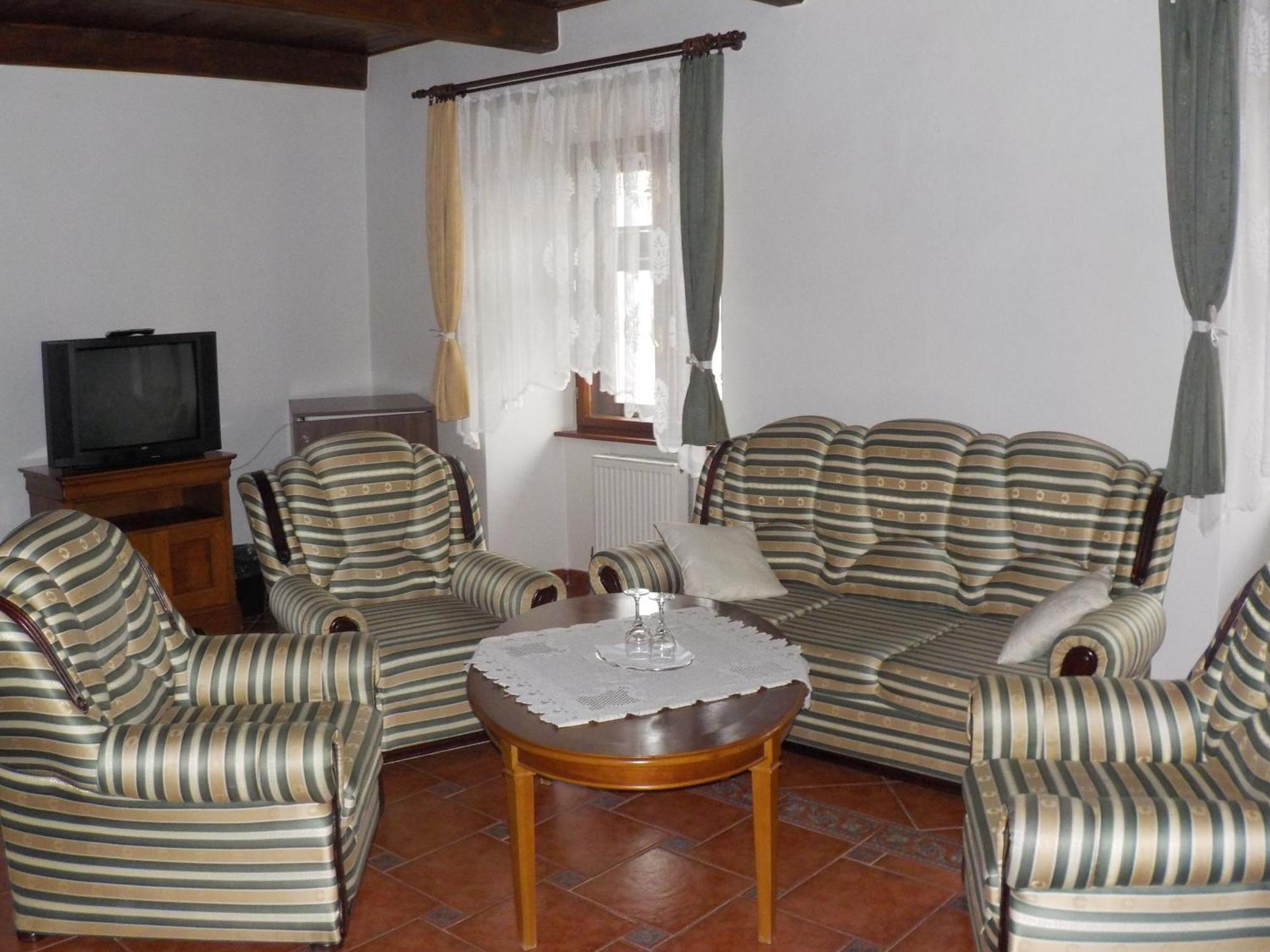 Hotel Krivan Kysucke Nove Mesto Zimmer foto